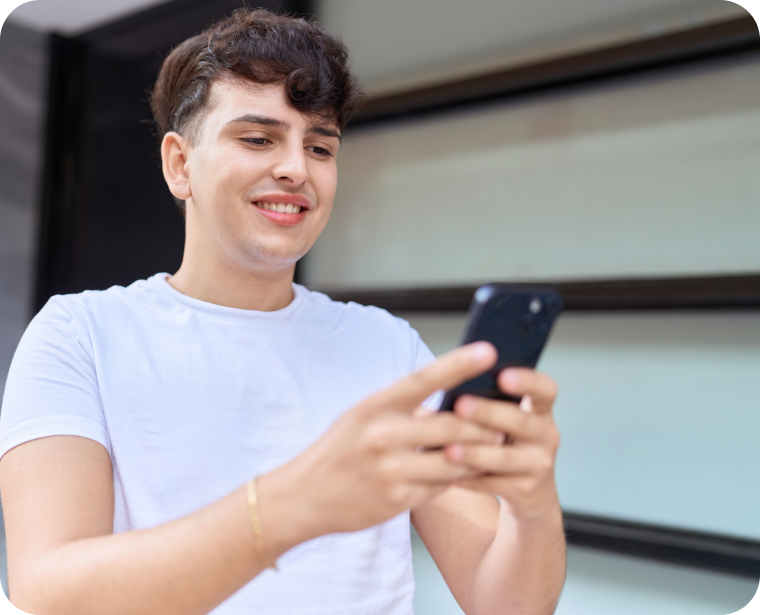 men_chatting